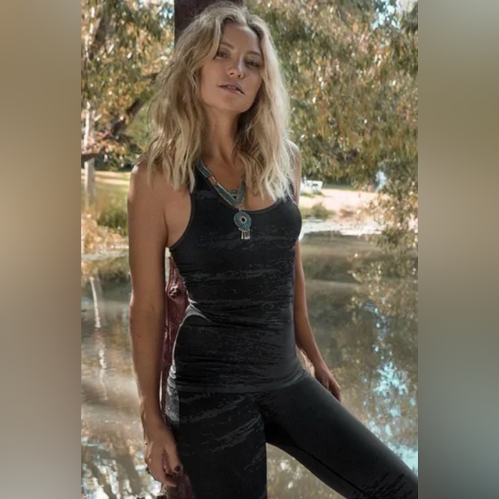 🔥3pc Fabletics Tessa Bundle🔥 - Picture 10 of 14